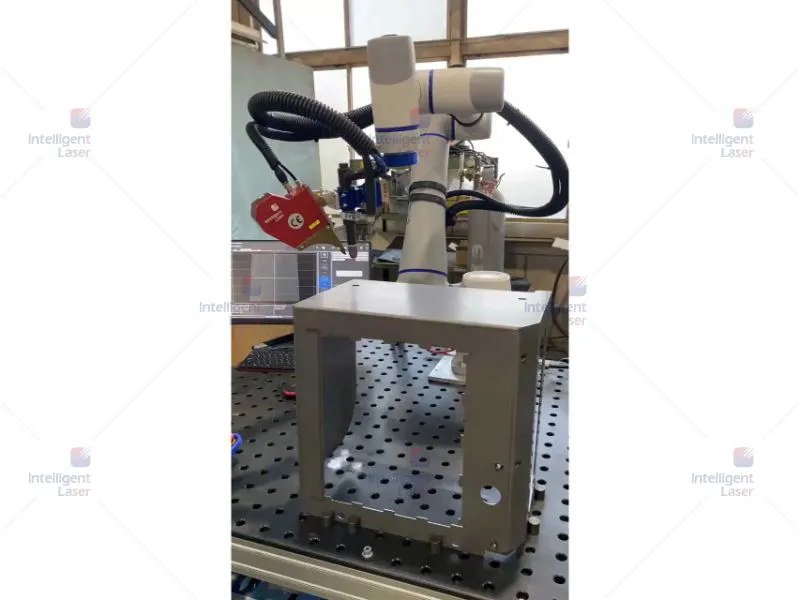 IL-SMT090 Laser Vision Welding Seam Tracking & Finding Sensor