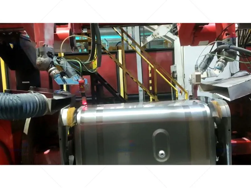 IL-SMT130 Laser Vision Welding Seam Tracking & Finding Sensor