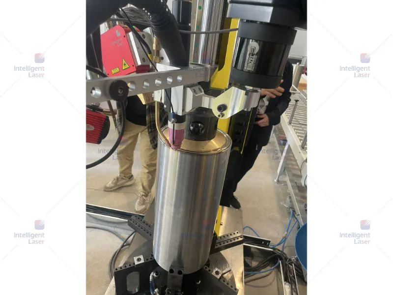 IL-HSP150 Laser Vision Welding Seam Tracking & Finding Sensor