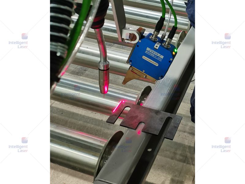 IL-SPD 150 Laser Vision Welding Seam Tracking & Finding Sensor