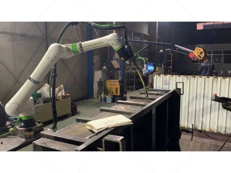 IL-SPD250 Laser Vision Welding Seam Tracking & Finding Sensor