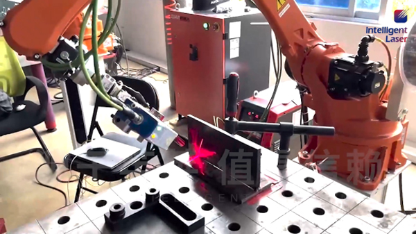 In the era of significant development in automated welding, Yinglai Technology's laser seam tracking system has rendered welding robots more intelligent.